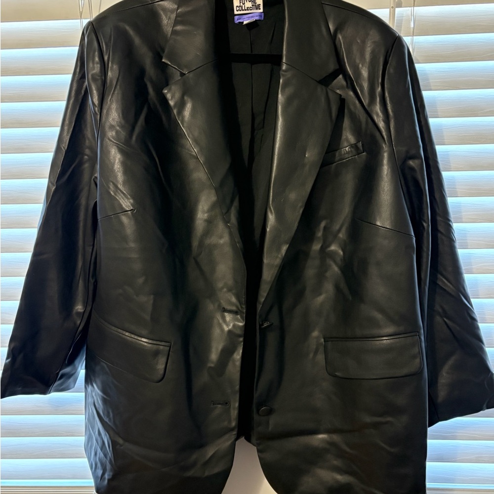 Elegant Black Leather Jacket for Women